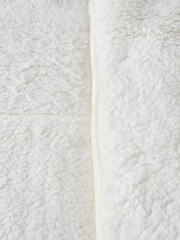 BHS Super Soft & Warm 13.5 tog Duvet - Image 3 of 4