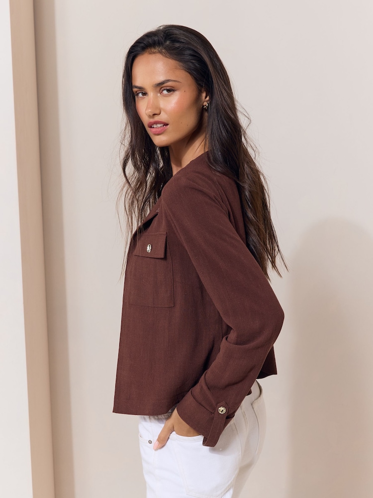 Marrón chocolate - Chaqueta corta utilitaria de mezcla de lino de Lipsy - Imagen 6 de 6