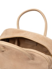 Natural - Bolso de noche pequeño de ante Faith de Pure Luxuries London - Imagen 5 de 6