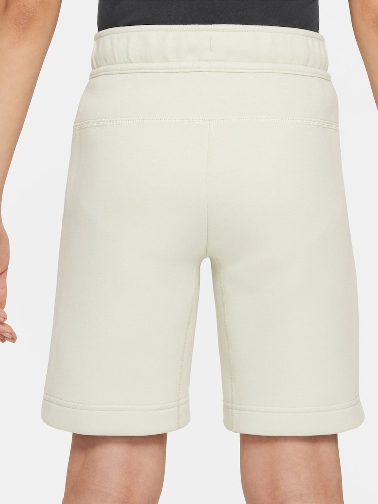 Nike Cream Tech Fleece Shorts - Image 2 of 7