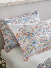 Clarke & Clarke Pink William Morris Strawberry Thief 200 Thread Count Duvet Cover and Pillowcase Set - Image 4 of 5