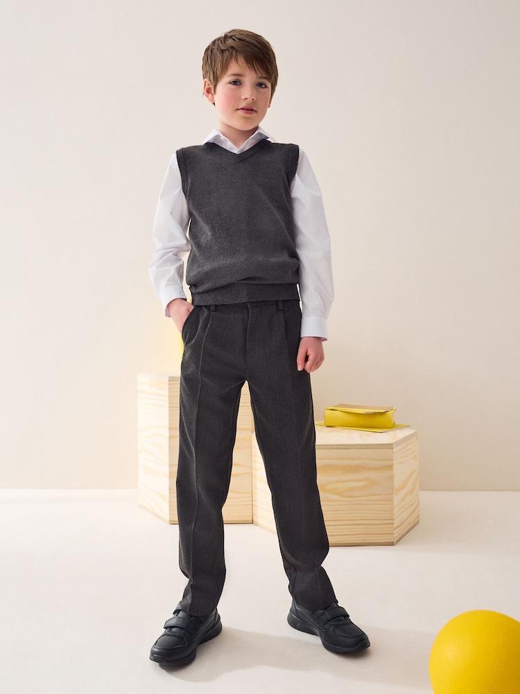 Grau - Schulhose mit Bügelfalten vorne (3–17 Jahre) - Bild 2 von 9 Grau - Schulhose mit Bügelfalten vorne (3–17 Jahre) - Bild 2 von 9
