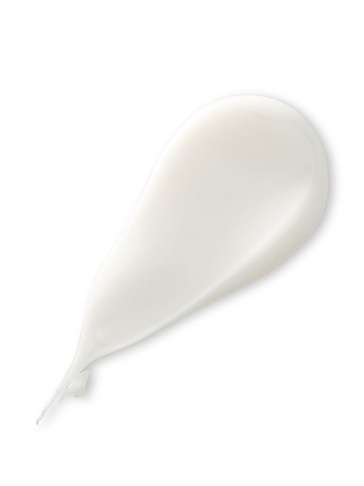 Victoria's Secret Frosted Vanilla Fantasy 236ml Body Lotion - Image 2 of 2 Victoria's Secret Frosted Vanilla Fantasy 236ml Body Lotion - Image 2 of 2