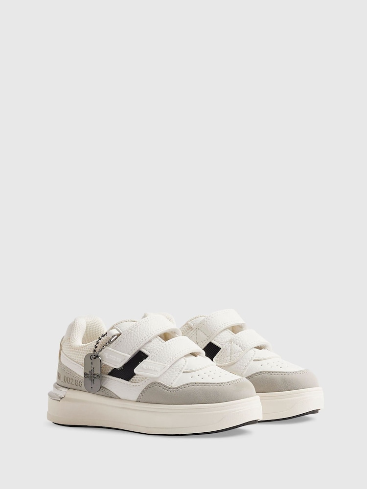 River Island White Block Touch And Close Fastening Trainers - Image 2 of 5 River Island White Block Touch And Close Fastening Trainers - Image 2 of 5