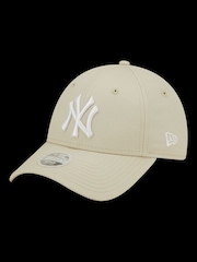 New Era® Womens New York Yankees Essential 9FORTY 100% Cotton Cap - Image 2 of 5