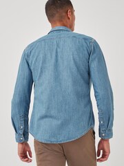 Levi's® Denim Light Wash Sunset 1 Pocket Slim Fit Shirt - Image 2 of 4