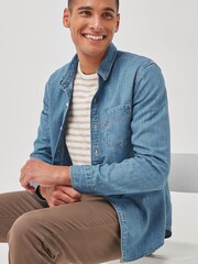 Levi's® Denim Light Wash Sunset 1 Pocket Slim Fit Shirt - Image 3 of 4