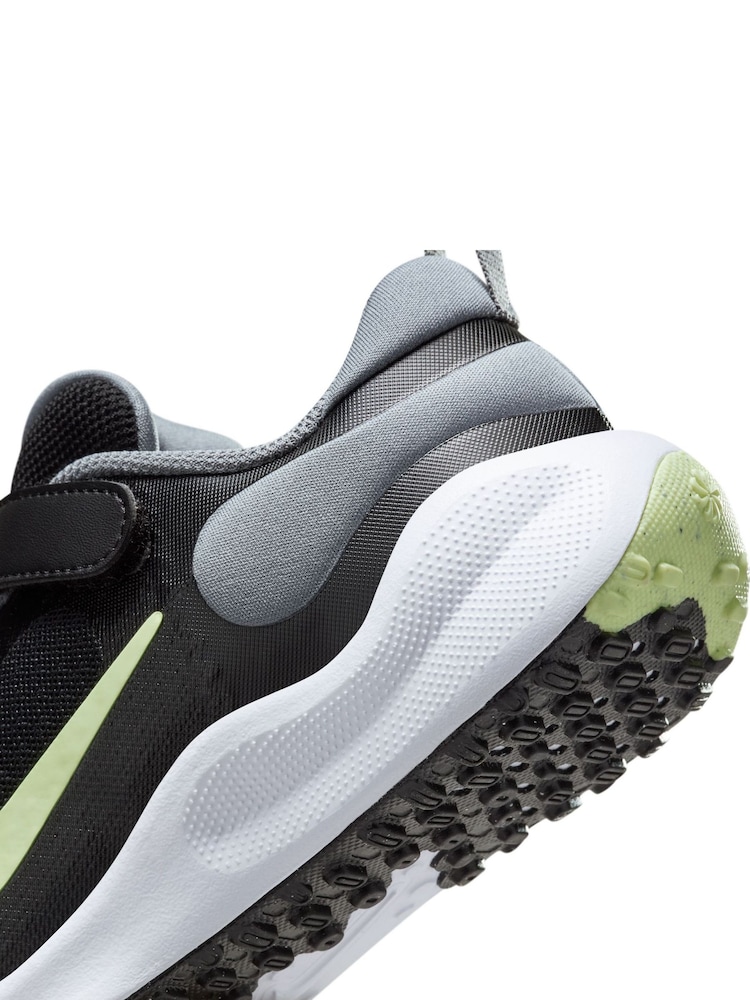 Noir/vert citron - Nike Junior Revolution 7 Baskets - Image 9 of 10