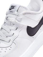 Nike White/Black Junior Air Force 1 Low Easy On Trainers - Image 10 of 11