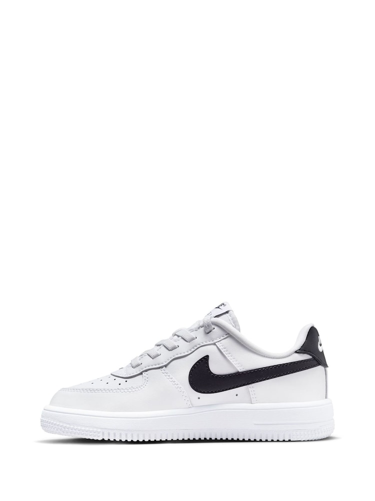 Weiß und Schwarz - Nike Air Force 1 Low EasyOn Junior Sportschuhe - Bild 2 von 11 Weiß und Schwarz - Nike Air Force 1 Low EasyOn Junior Sportschuhe - Bild 2 von 11