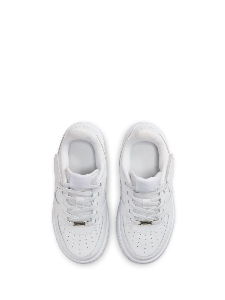 Nike White Junior Air Force 1 Low Easy On Trainers - Image 6 of 9