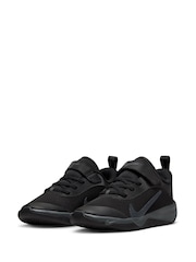 Nike Black Junior Omni Multi Court Trainers - Image 2 of 9