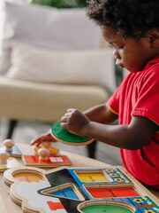 Melissa & Doug First Shapes Jumbo Knob Wooden Puzzle - Image 3 of 4