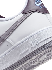 Nike White/Silver Air Force 1 Youth Trainers - Image 11 of 11