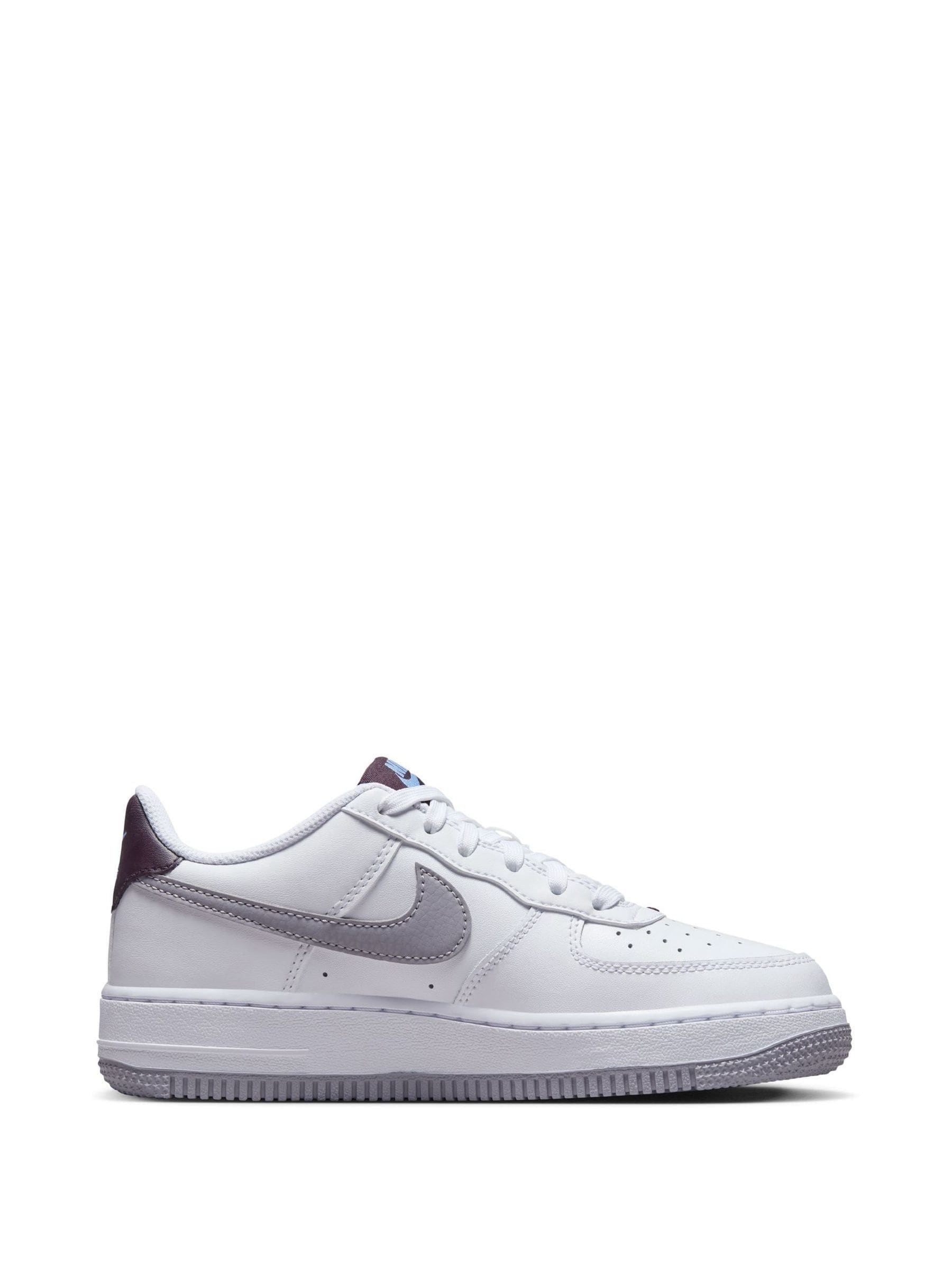 Acheter Blanc Argent Nike Air Force 1 Youth Trainers from Next France