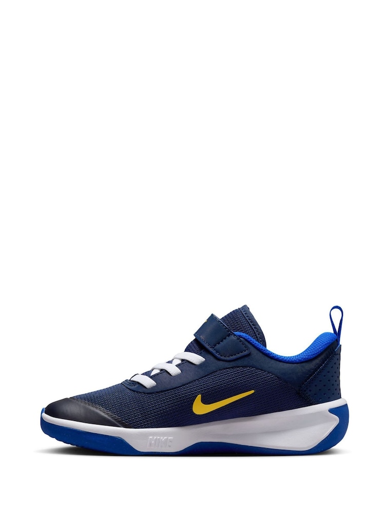 Nike Navy Junior Omni Multi Court Trainers - Image 5 of 10