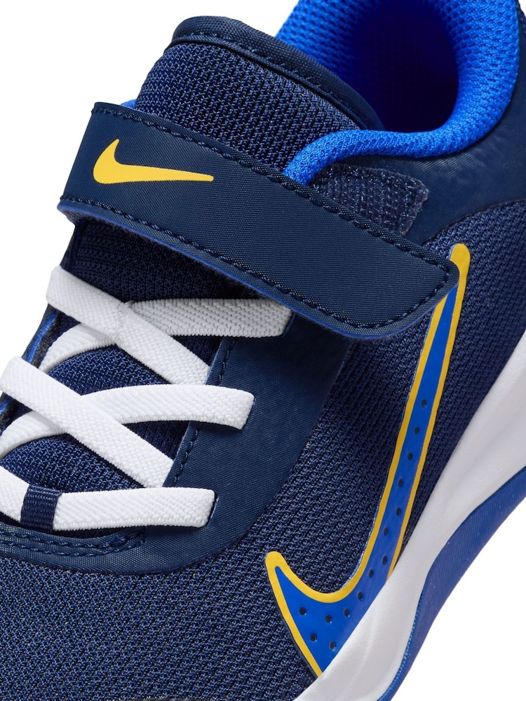 Nike Navy Junior Omni Multi Court Trainers - Image 8 of 10