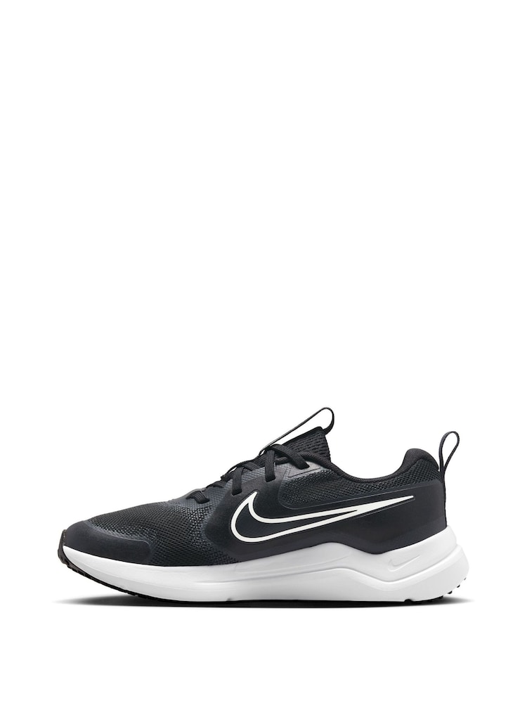 Nike Black/White Youth Cosmic Running Trainers - Image 4 of 4