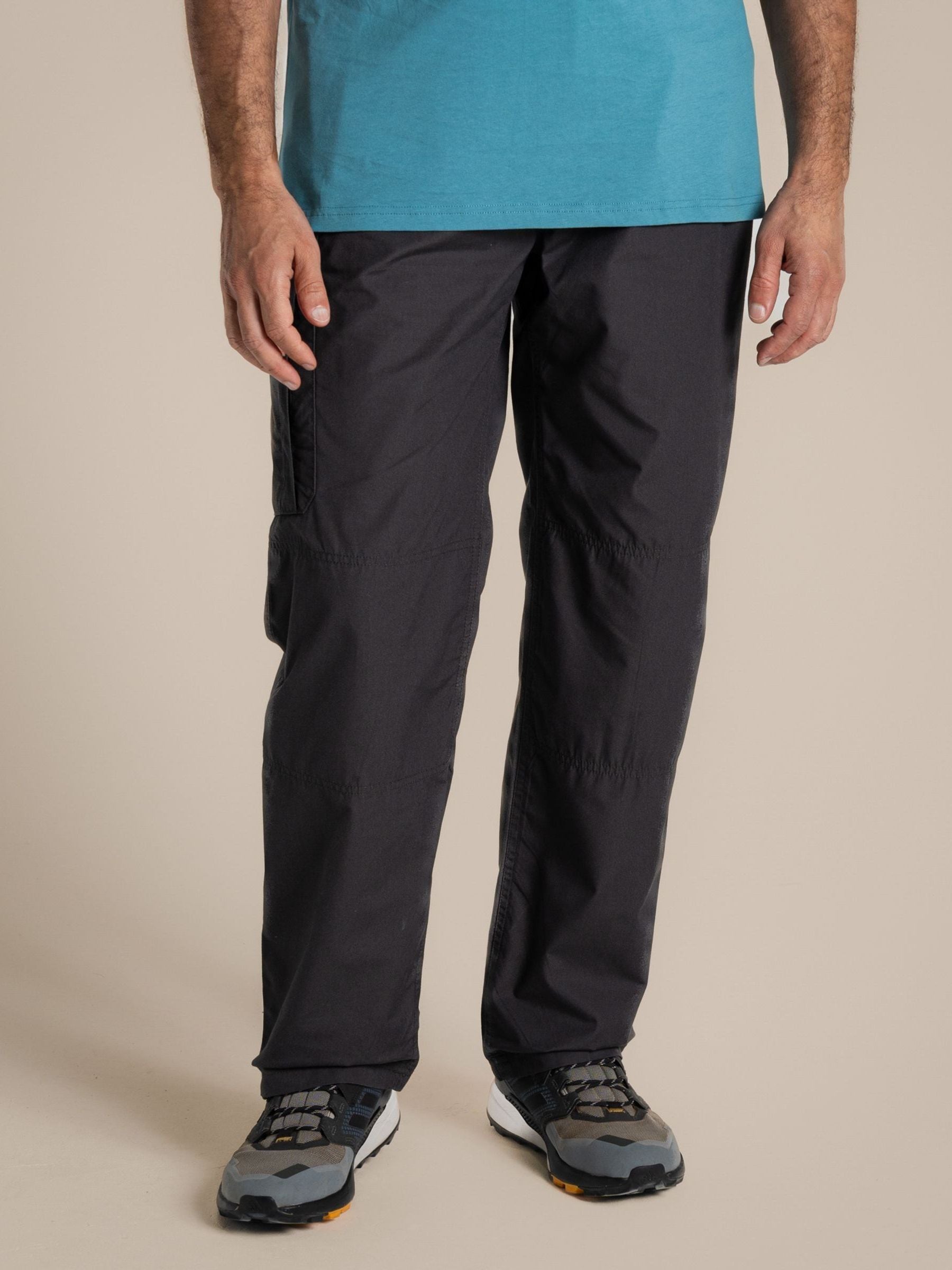 Craghoppers Men's Black Kiwi Classic Trousers Size: 42L - Image 4