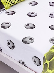 Catherine Lansfield Spannbettlaken mit Fußballmotiv - Bild 1 von 1