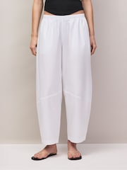 Ro&Zo White Petite Cotton Barrel Leg Trousers - Image 5 of 5