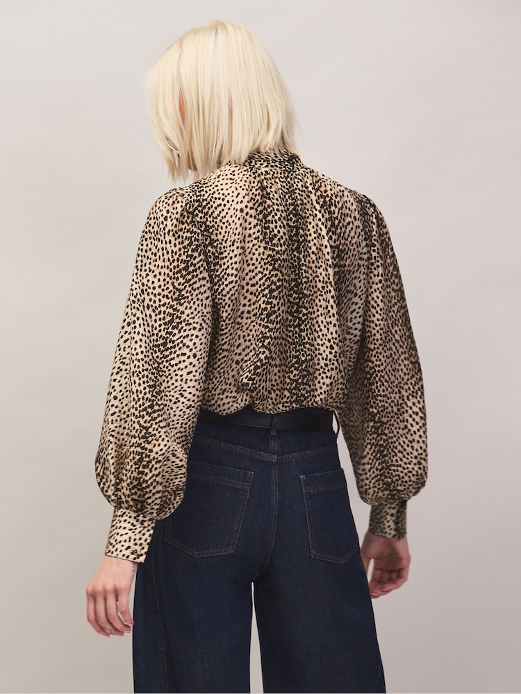 Ro&Zo Animal Petite Print Seam Detail  Top - Image 6 of 6