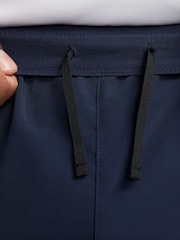 Azul marino - 7 pulgadas - Pantalones cortos sin forro para correr Dri-FIT Challenger de Nike - Imagen 9 de 9