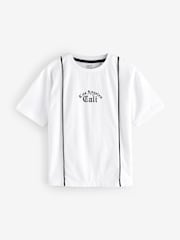 Noir/Blanc/Pierre Grunge Varsity - Relaxed Fit Graphic Print Short Sleeve 100% Cotton T-Shirts 3 Pack (3-16yrs) - Image 3 de 9