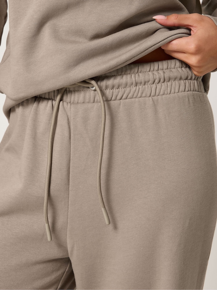 M&Co Natural Petite Sweat Top & Wide Leg Joggers Set - Image 4 of 4 M&Co Natural Petite Sweat Top & Wide Leg Joggers Set - Image 4 of 4