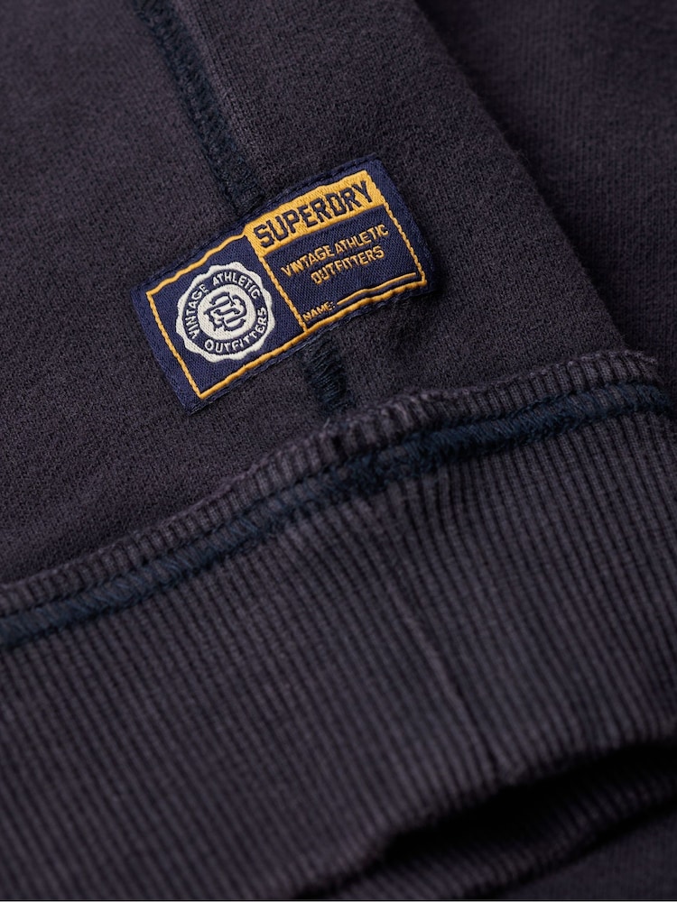 كحلي Eclipse - هودي رياضي بتصميم عتيق من القطن 100% Henley من Superdry - صورة 6 من 6 كحلي Eclipse - هودي رياضي بتصميم عتيق من القطن 100% Henley من Superdry - صورة 6 من 6