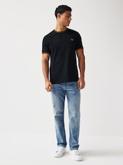 Fred Perry Twin Tipped Logo T-Shirt - Image 3 of 6