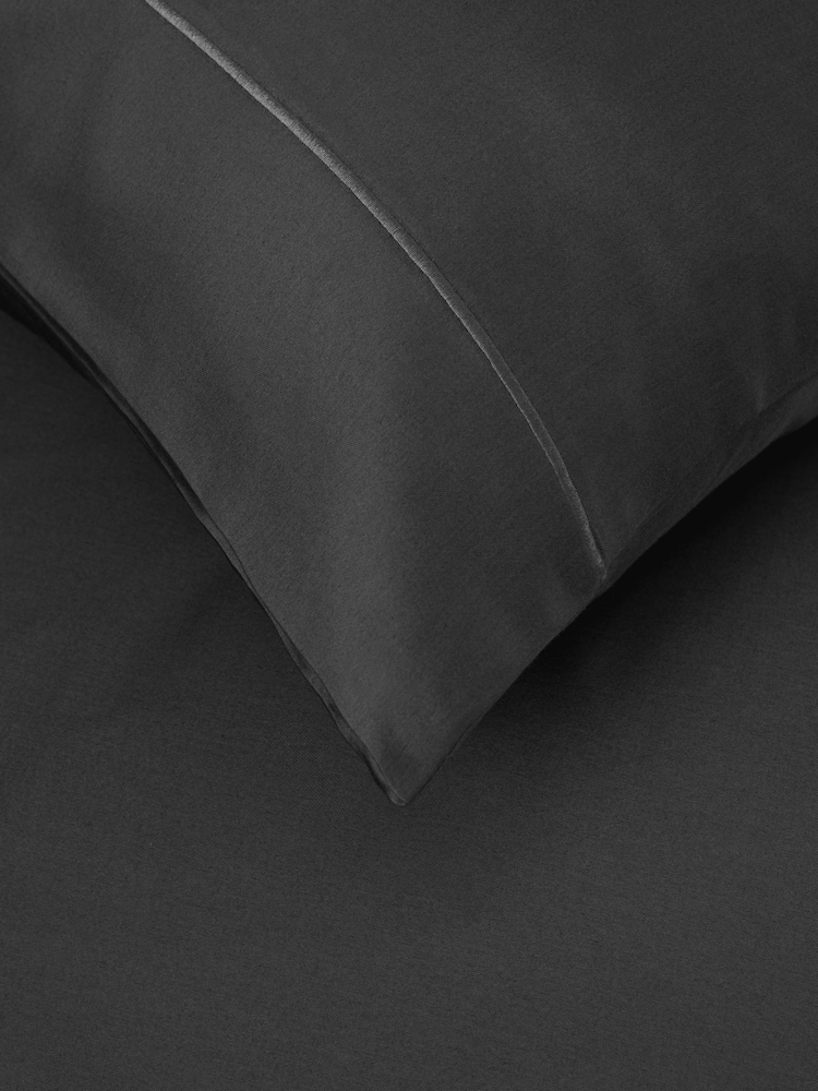 Charcoal Grey Collection Luxe 300 Thread Count 100% Cotton Sateen Satin Stitch Luxury Duvet Cover And Pillowcase Set - Image 4 of 8