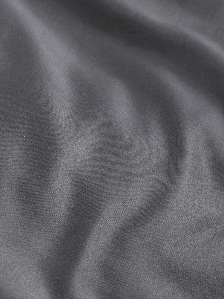 Charcoal Grey Collection Luxe 300 Thread Count 100% Cotton Sateen Satin Stitch Luxury Duvet Cover And Pillowcase Set - Image 7 of 8