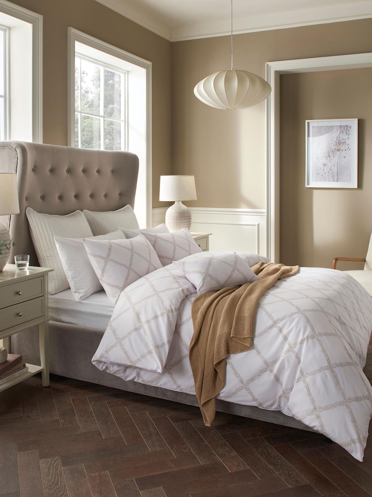 Sam Faiers Natural Laurel Trail Duvet Cover & Pillowcase Set - Image 2 of 3