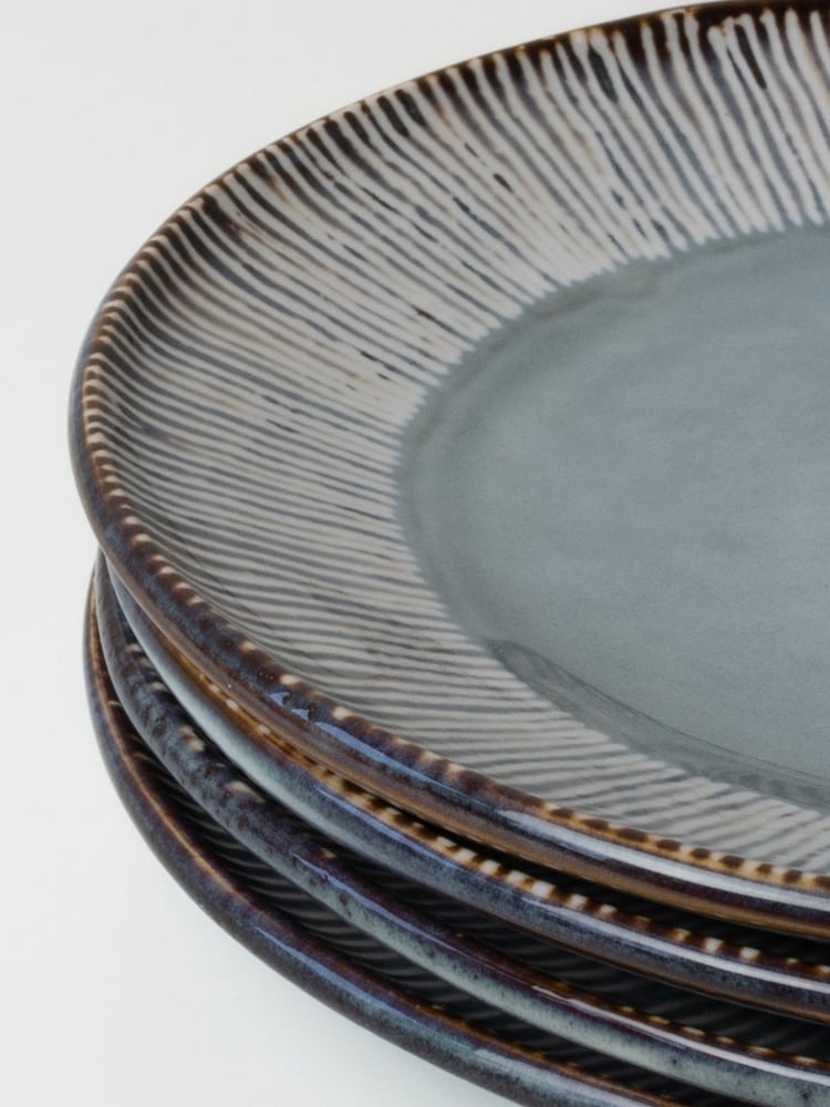 Dutch Rose Blue Set of 4 Dinner Plates Set of 4 Dinner Plates - Image 4 of 4 Dutch Rose Blue Set of 4 Dinner Plates Set of 4 Dinner Plates - Image 4 of 4