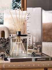 Collection Luxe Ski Lodge Iris and Bergamot 400ml Luxury Fragranced Reed Diffuser - Image 1 of 3