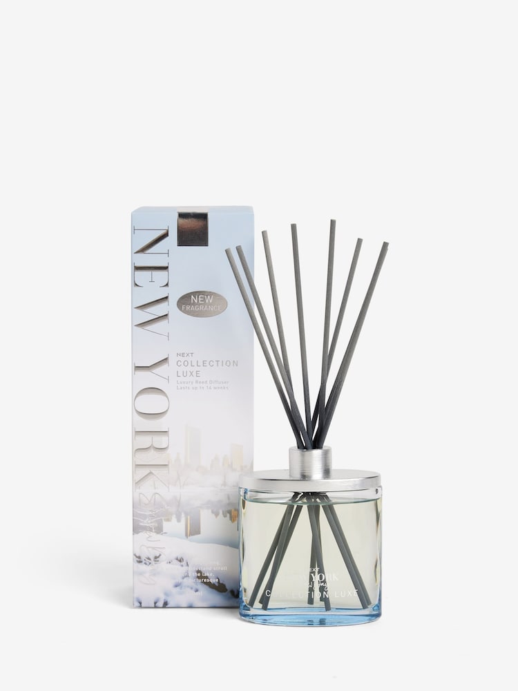 Collection Luxe New York Snow Day Jasmine and Cedarwood 170ml Luxury Fragranced Reed Diffuser - Image 3 of 3