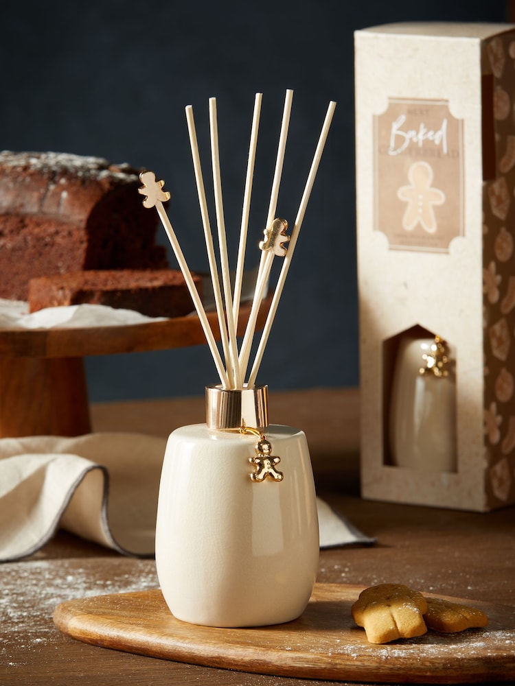 Baked Gingerbread Fragranced 180ml Christmas Reedless Diffuser - Image 1 of 1