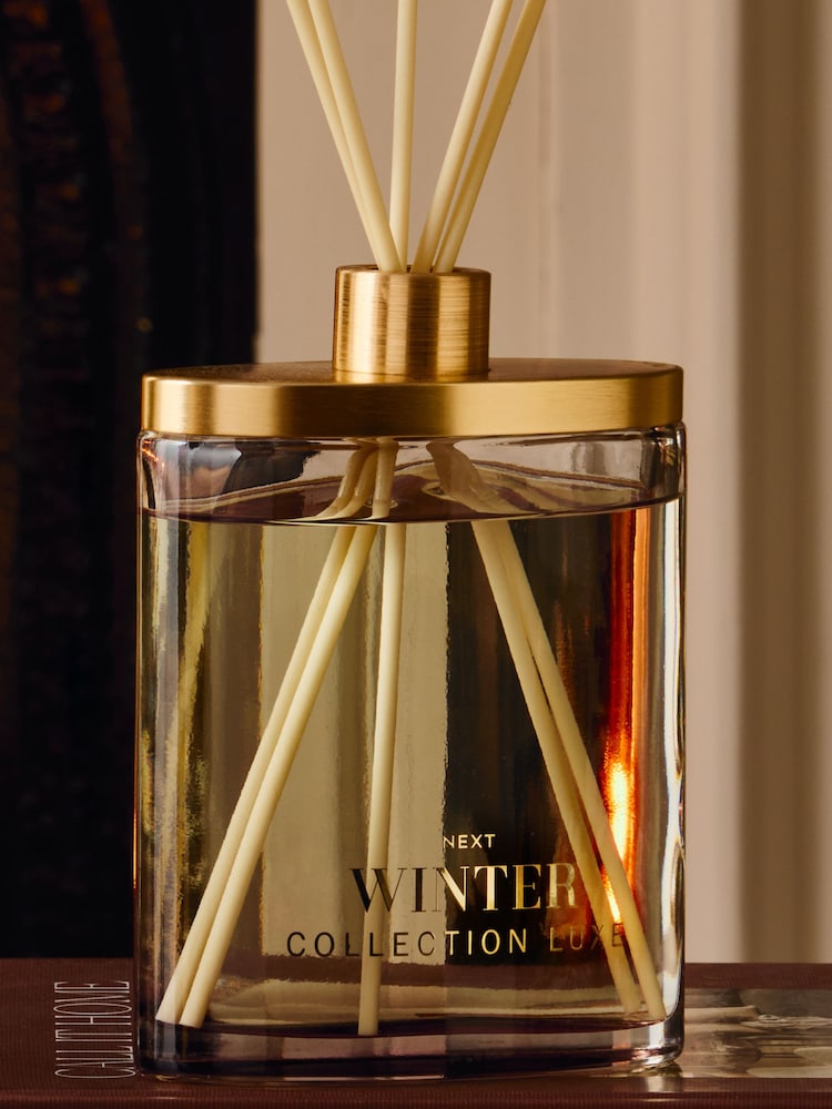 Collection Luxe Winter Pomegranate and Amber 400ml Luxury Fragranced Reed Diffuser - Image 2 of 3