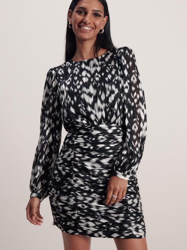 Black/White Monochrome Print Long Sleeve Ruched Mini Dress - Image 1 of 5
