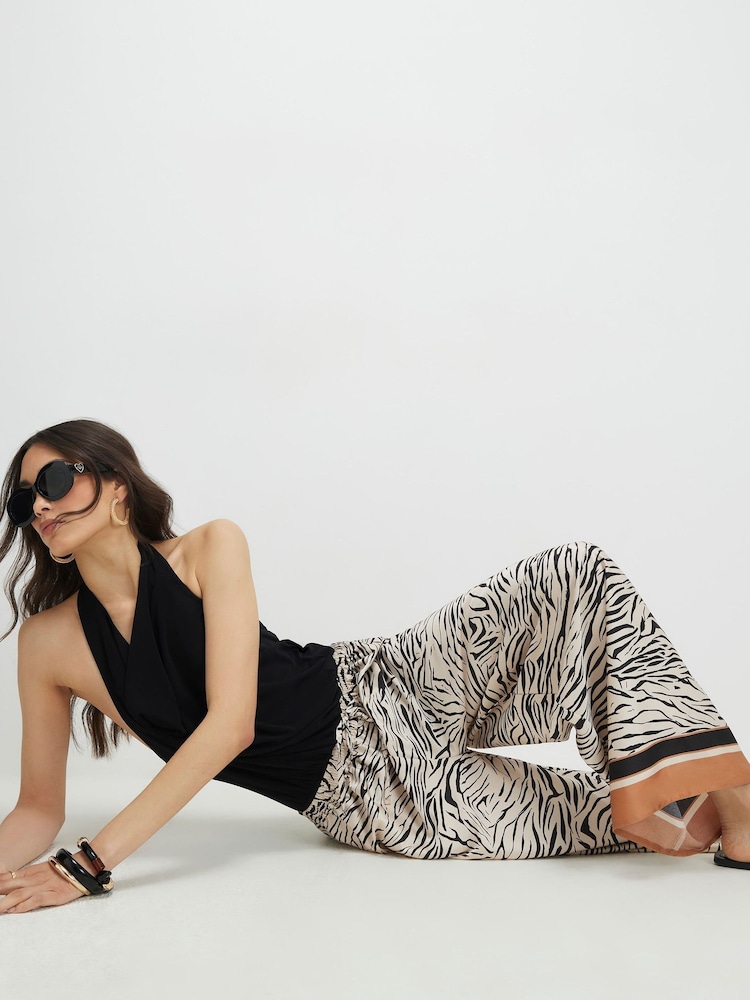 River Island Pull On Zebra Print Satin Wide Leg Trousers - Bilde 4 av 4 River Island Pull On Zebra Print Satin Wide Leg Trousers - Bilde 4 av 4