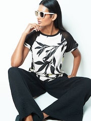 Schwarz/Cream - T-Shirt aus Mischgewebe mit Raglanärmeln - Bild 2 von 6
