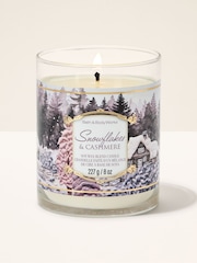 Bath & Body Works Snowflakes and Cashmere Single Wick Candle 227g - Image 1 of 2