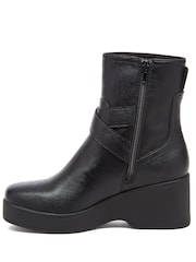 Rocket Dog Black Jimmy Bangor Pu Wedge Ankle Boots - Image 2 of 6