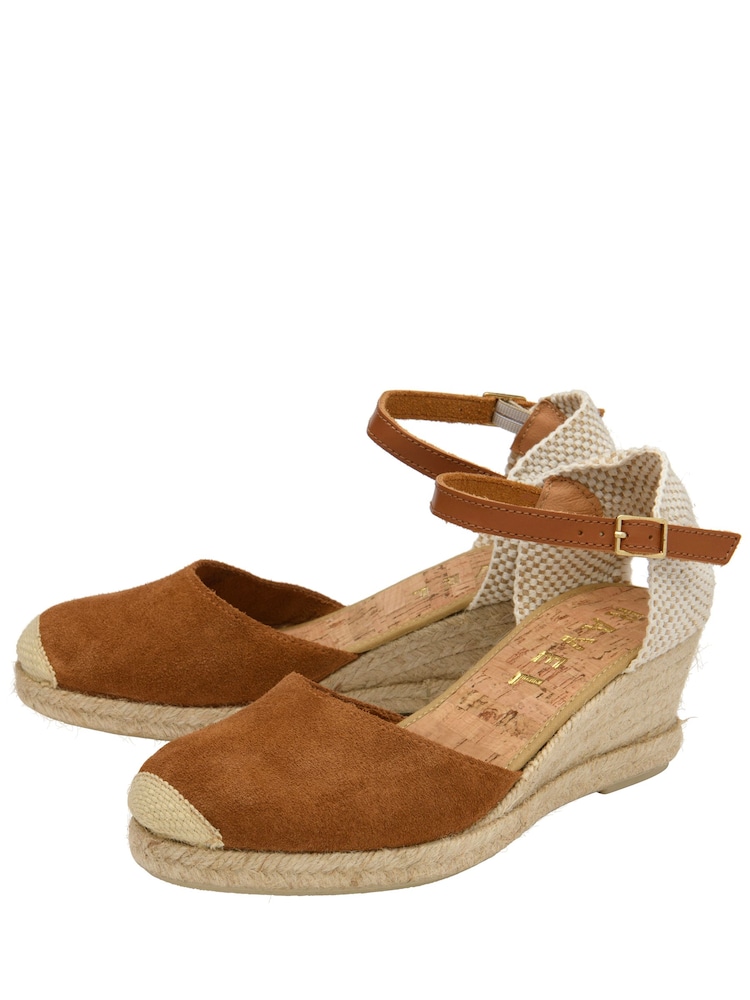 Braun - Ravel Espadrilles mit Keilabsatz und Knöchelriemen - Bild 2 von 4 Braun - Ravel Espadrilles mit Keilabsatz und Knöchelriemen - Bild 2 von 4