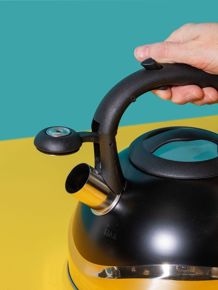 La Cafetière Black Stainless Steel 2.1L Whistling Kettle - Image 2 of 5 La Cafetière Black Stainless Steel 2.1L Whistling Kettle - Image 2 of 5