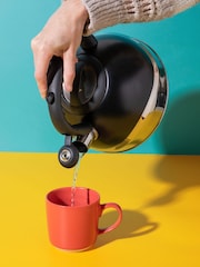 La Cafetière Black Stainless Steel 2.1L Whistling Kettle - Image 3 of 5