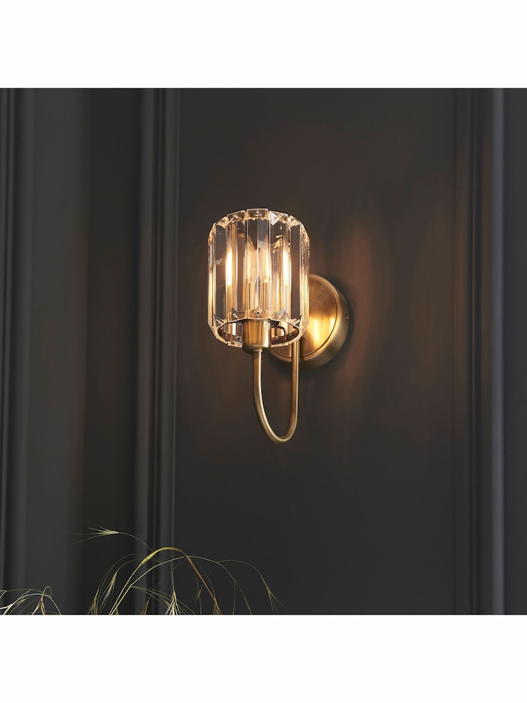 Gallery Home Antique Brass Hove Wall Light - Image 1 of 5