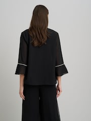 Gina Bacconi Jessa Sheer Sleeve Jacket - صورة 2 من 5
