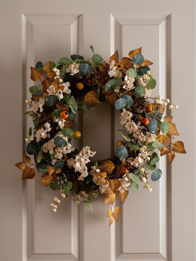 Scottish Everlastings Ltd Cream Hydrangea & Foliage Wreath - Image 1 of 3